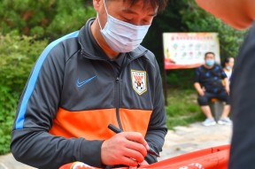 爱游戏官网包含赛地聚焦：社区盾赛前热度飙升，辽宁本钢手感冰凉，悬念犹存，赛季目标并未改变的词条